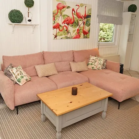 Blockhaus Mit Grosser Ueberdachter Terrasse Vakantiehuis Damp